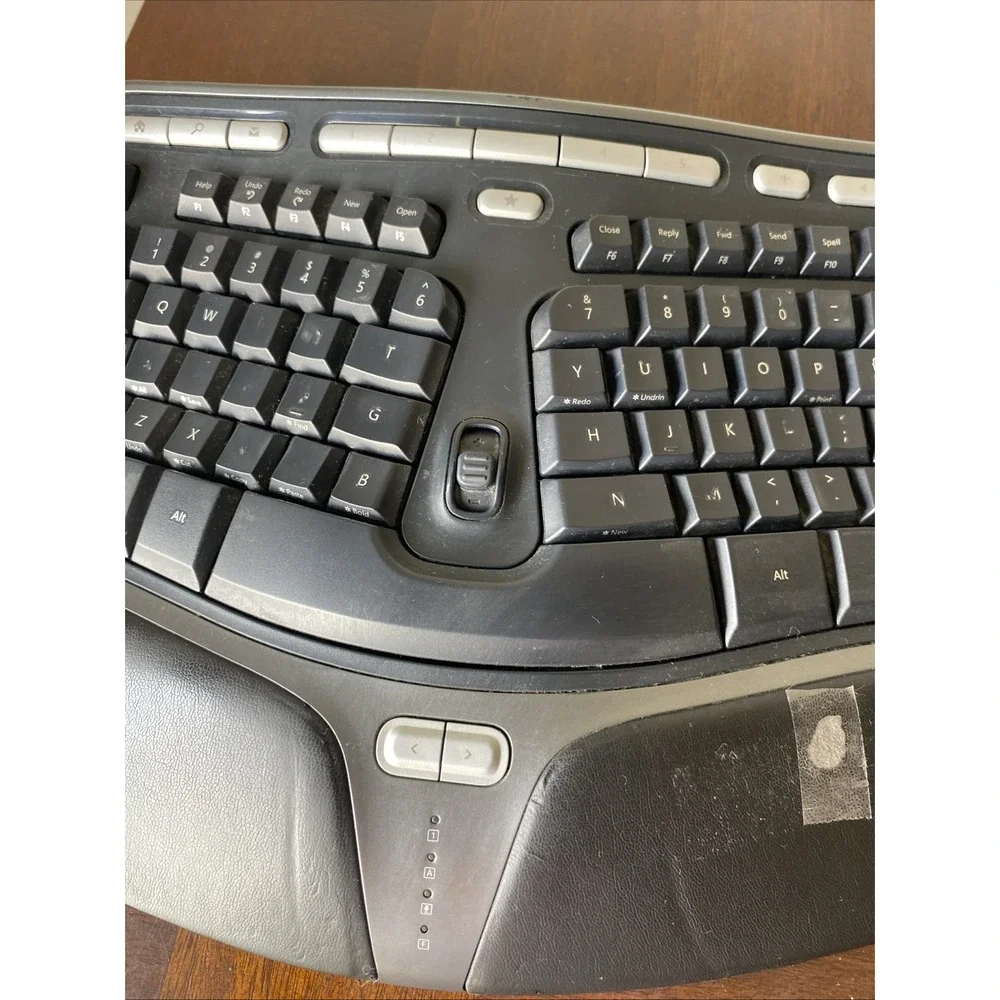 Microsoft Natural Ergonomic 4000 Wired Keyboard Black B2M-00012 KU-0462